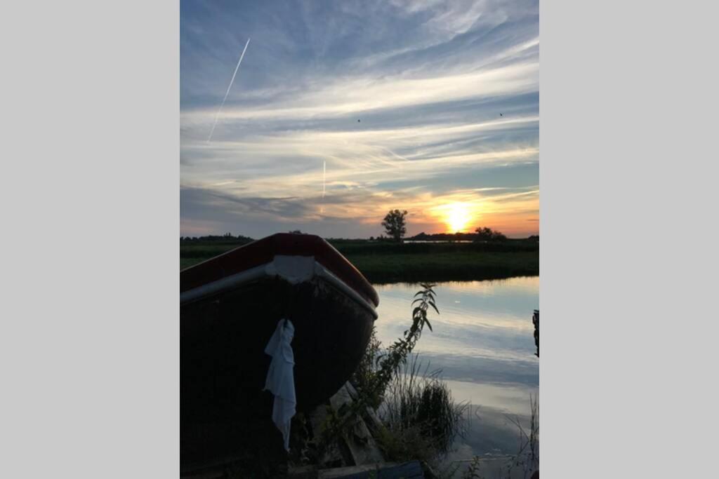 Romantic Dutch Hideaway Jisp ภายนอก รูปภาพ